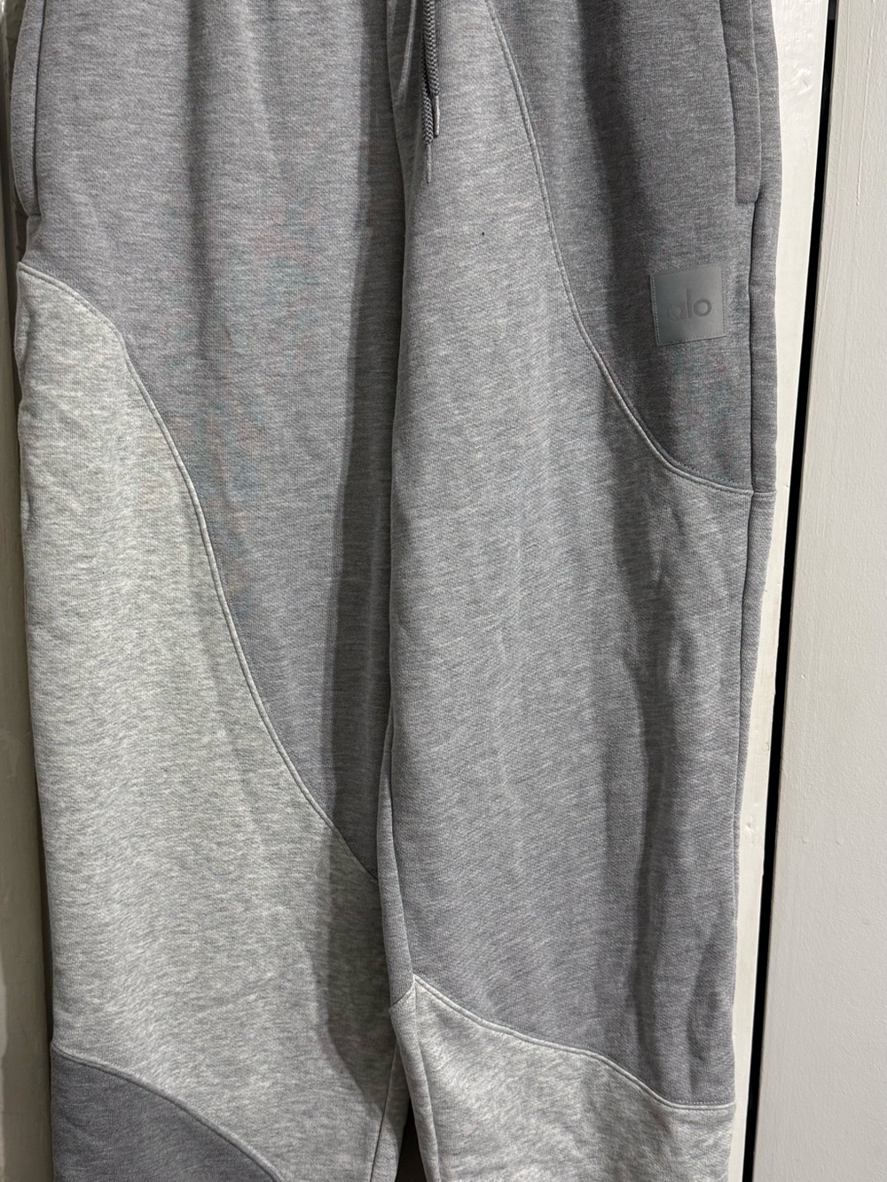 ALO Yoga Men's Two-Tone Grey Athletic Shorts